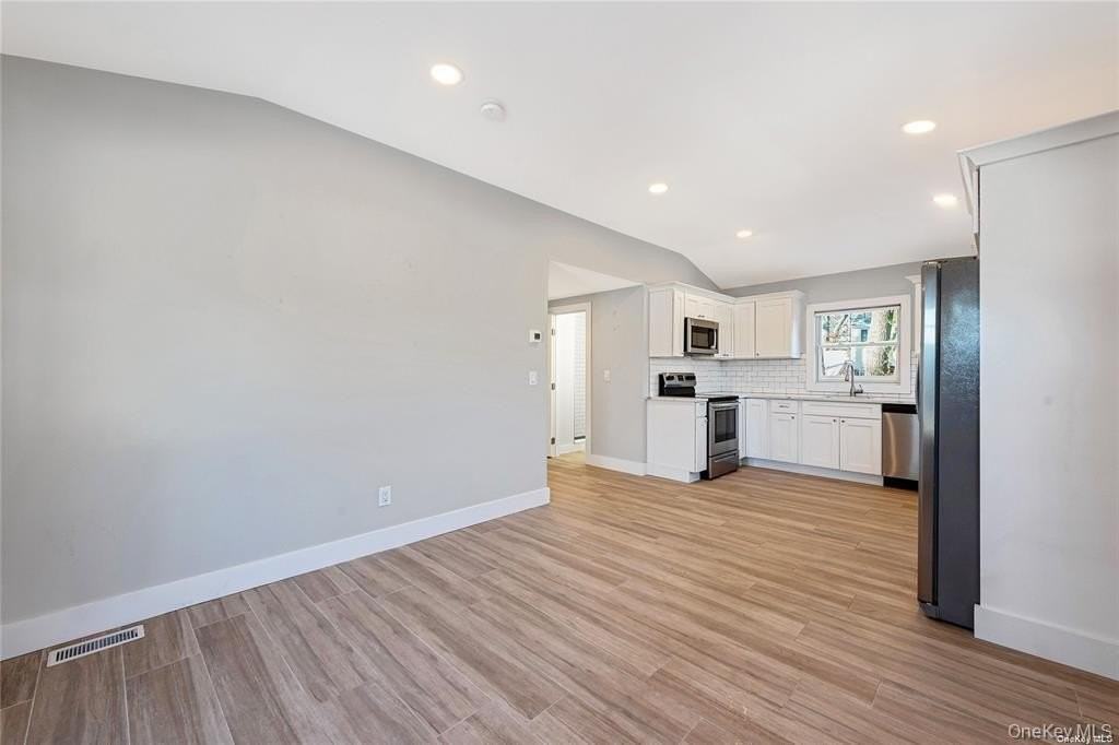 134 Ralph Ave - Photo 7 of 7