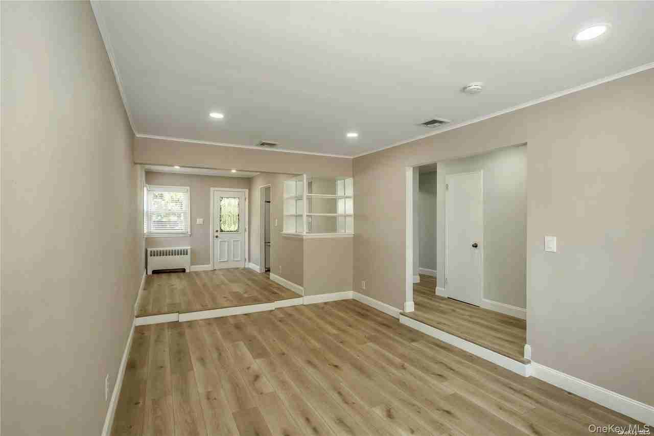 83 Knickerbocker Rd N - Photo 7 of 24