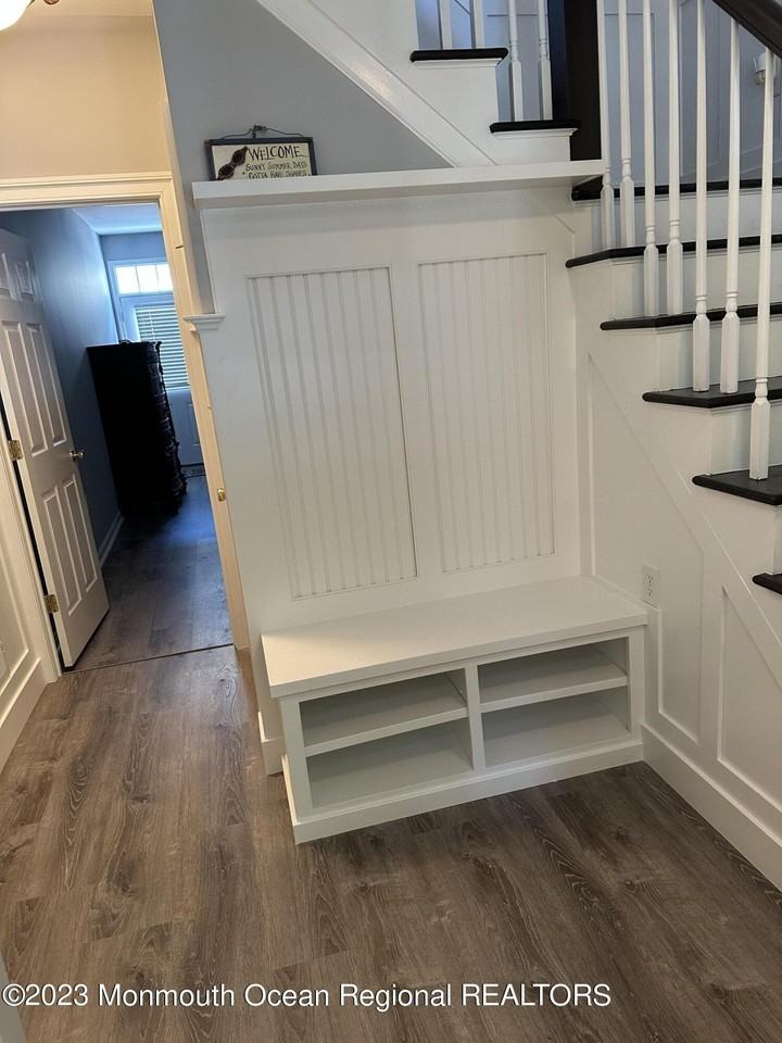27 Grant St - Photo 4 of 25