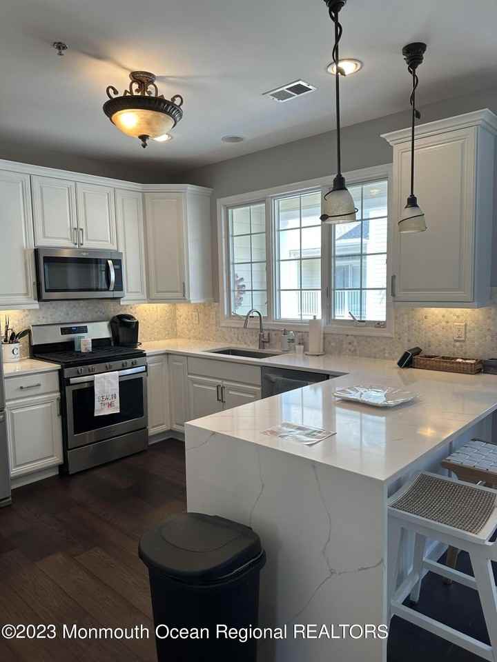 27 Grant St - Photo 5 of 25