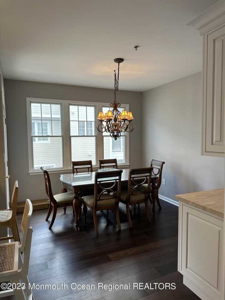 27 Grant St - Photo 7 of 25