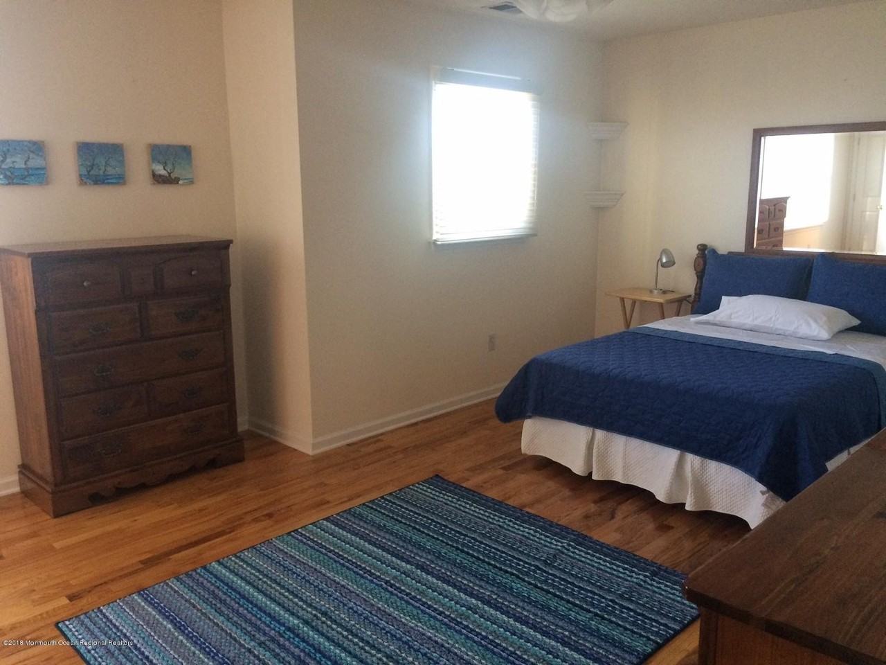 508 Lake Ter - Photo 6 of 16
