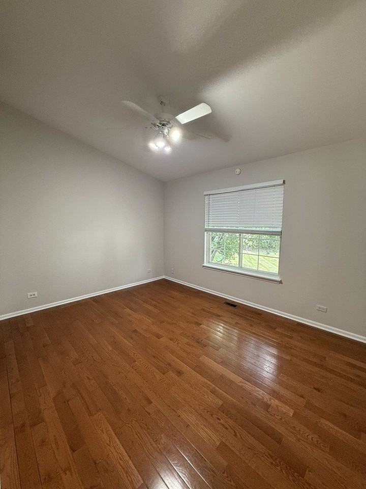 2442 Madiera Ln - Photo 7 of 10