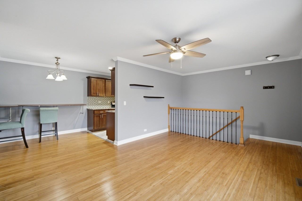 1306 Cove Dr #229D - Photo 3 of 15