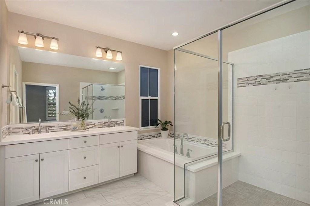 274 Rodeo - Photo 6 of 8