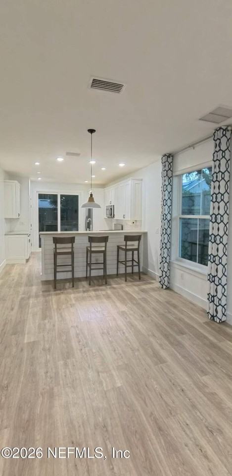 405 B St - Photo 5 of 33