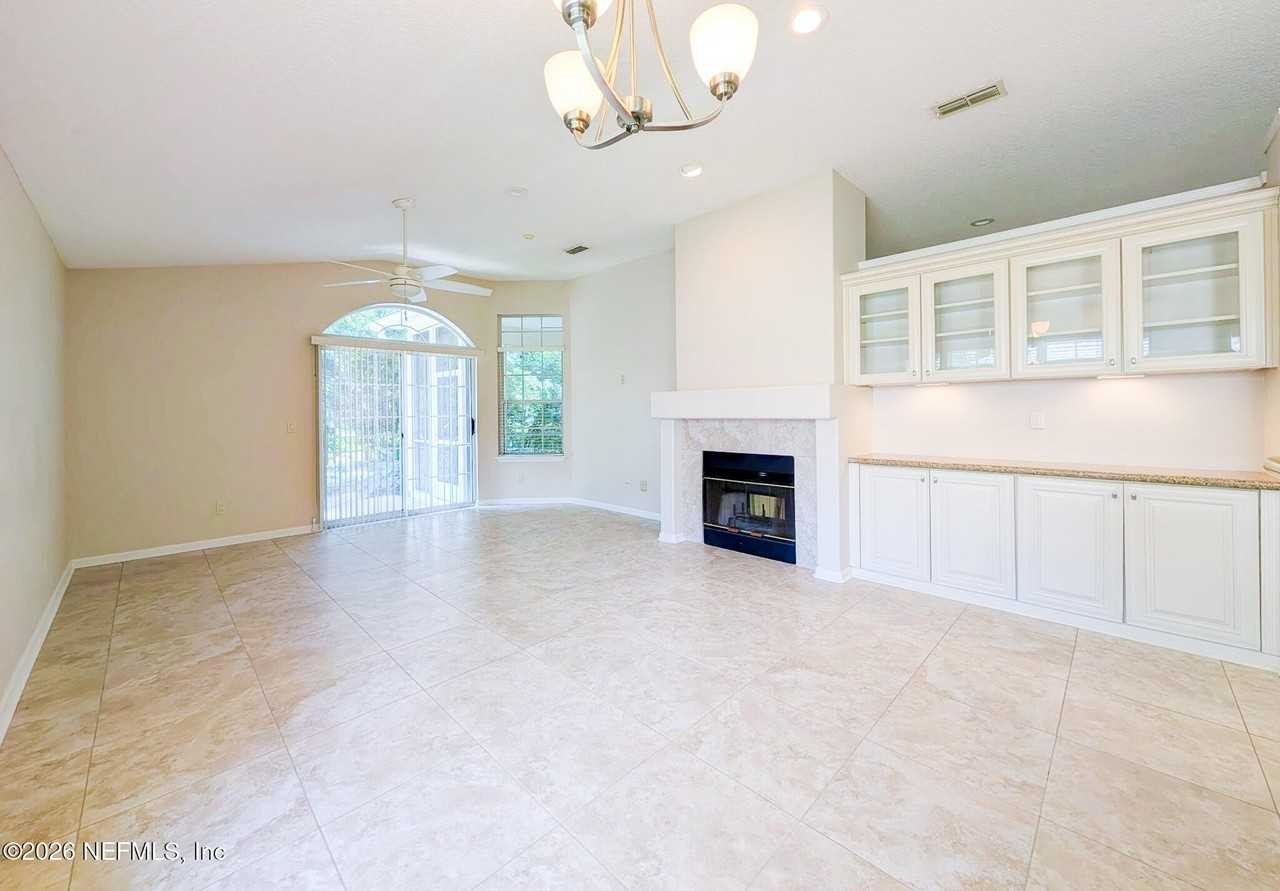 1672 Blue Heron Ln - Photo 6 of 21