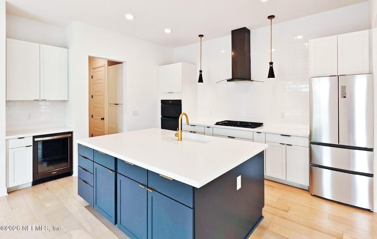 274 Daydream Ave - Photo 2 of 11