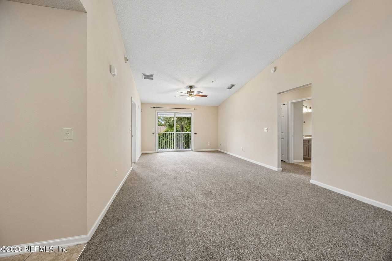 7055 Deer Lodge Cir #106 - Photo 3 of 40