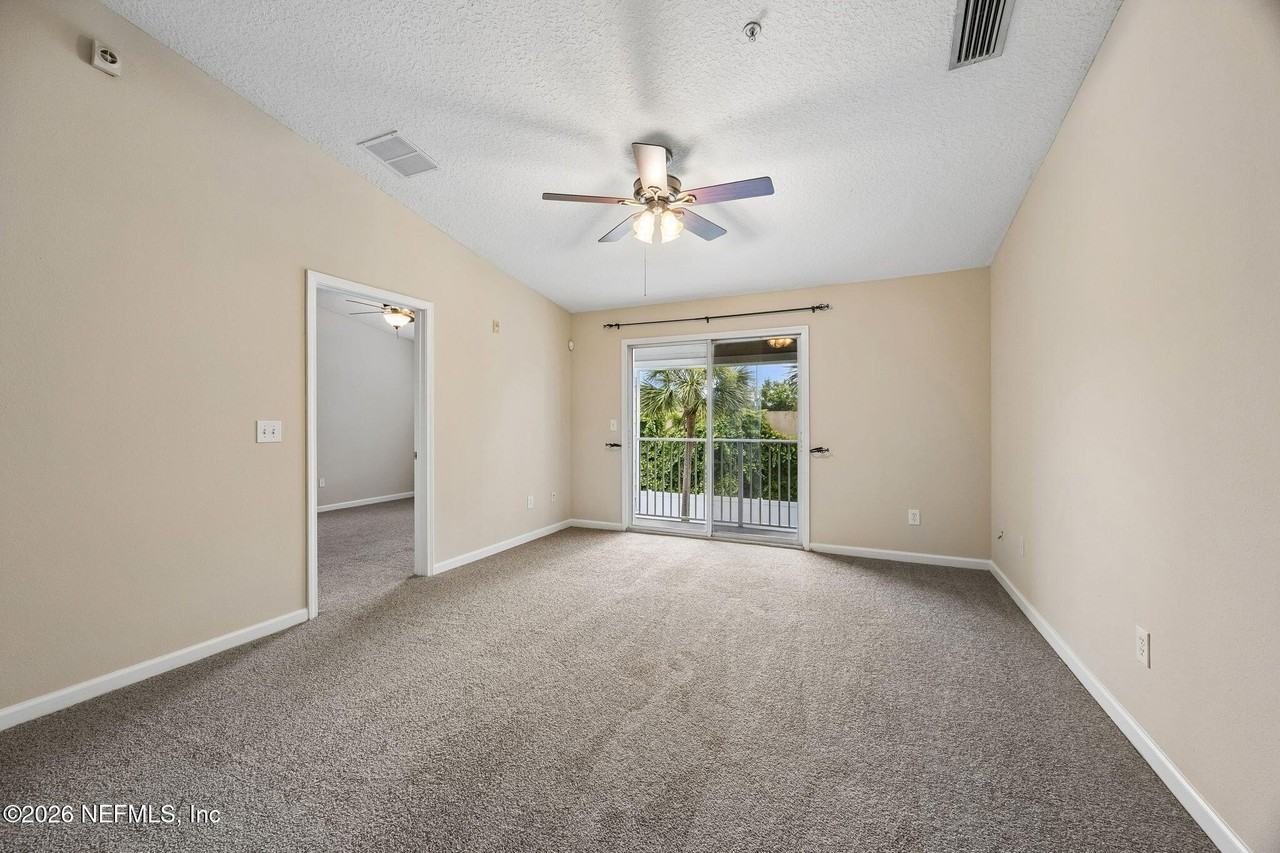 7055 Deer Lodge Cir #106 - Photo 4 of 40