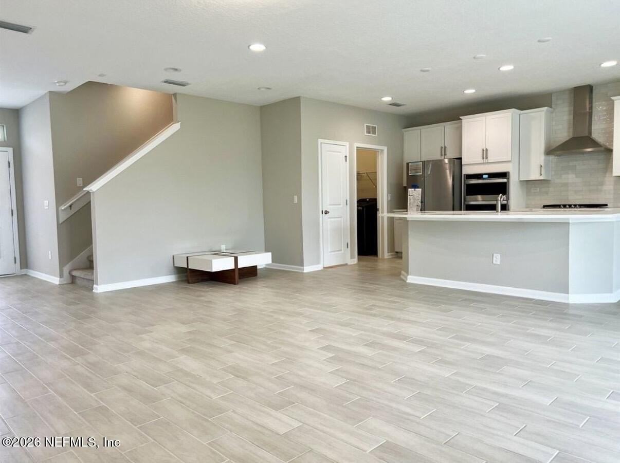 385 Brookgreen Way - Photo 3 of 25
