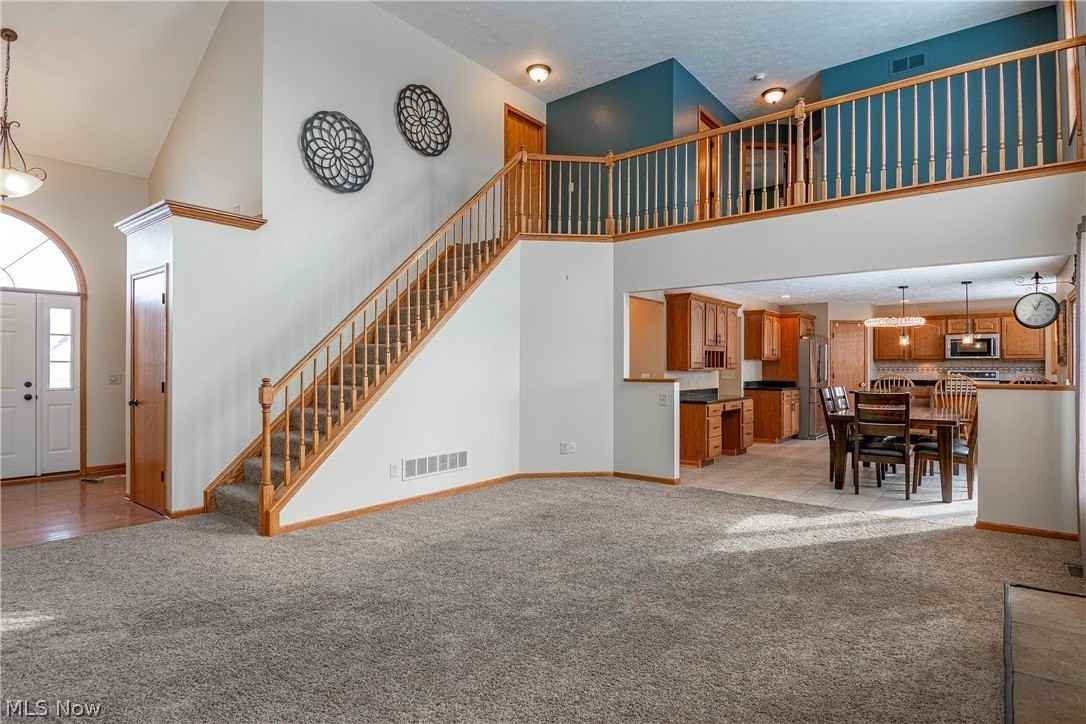 11002 Trenton Rd Nw - Photo 3 of 40