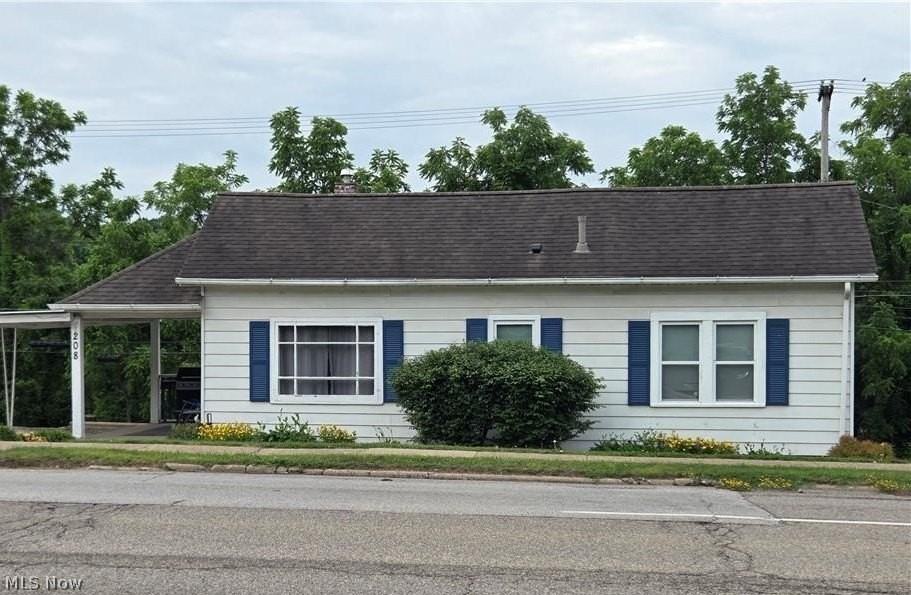 208 W Main St