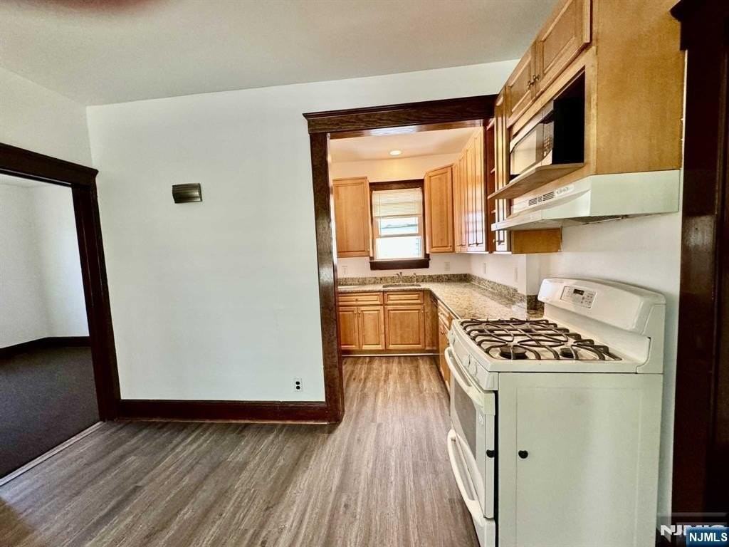 159 Market St #1 - Photo 6 of 18