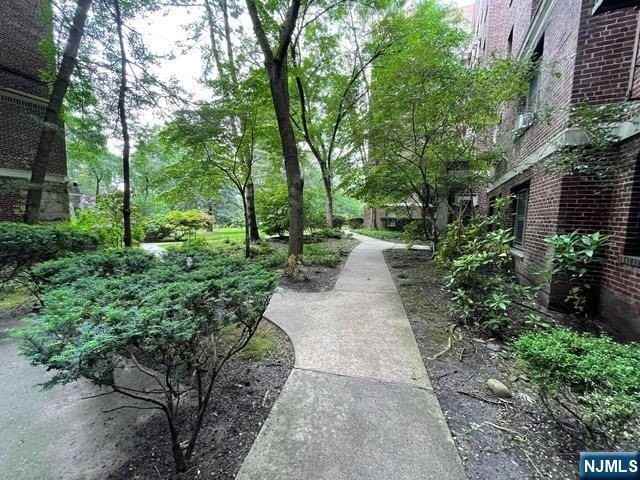 100 E Palisade Ave #C13 - Photo 2 of 17