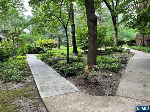 100 E Palisade Ave #C13 - Photo 3 of 17