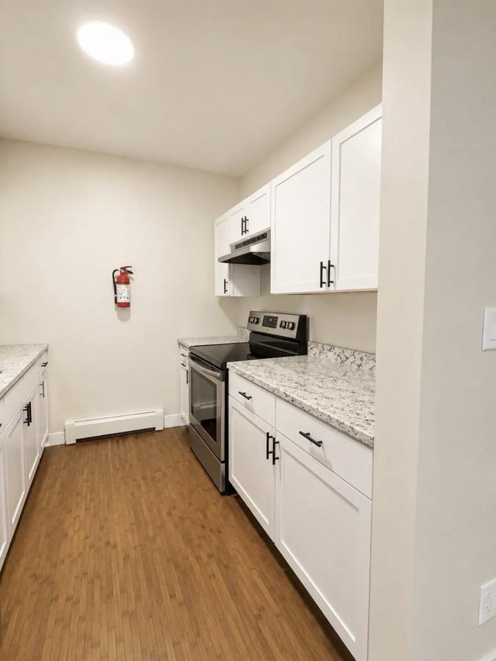 408 Central St #1 - Photo 6 of 7