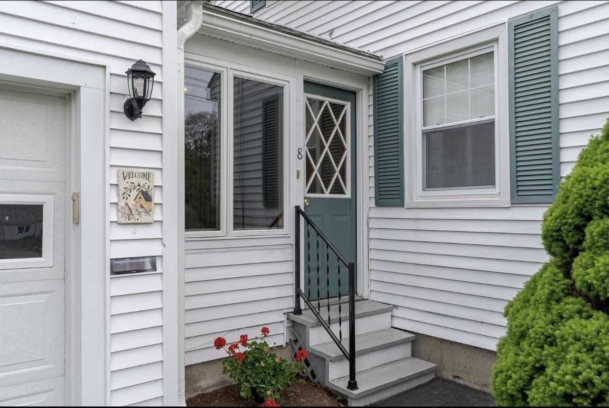 8 Lowell Ave - Photo 4 of 43