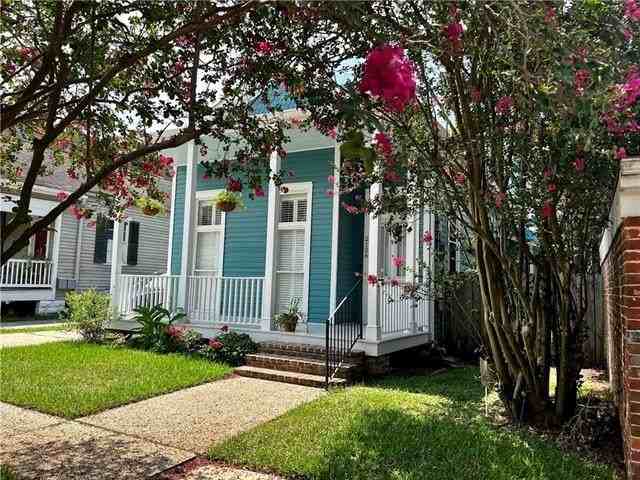 2126 Dublin St - Photo 2 of 40