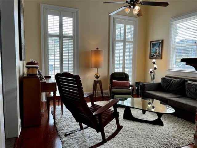 2126 Dublin St - Photo 6 of 40