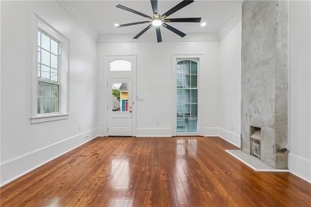 1421 Spain St - Photo 3 of 20