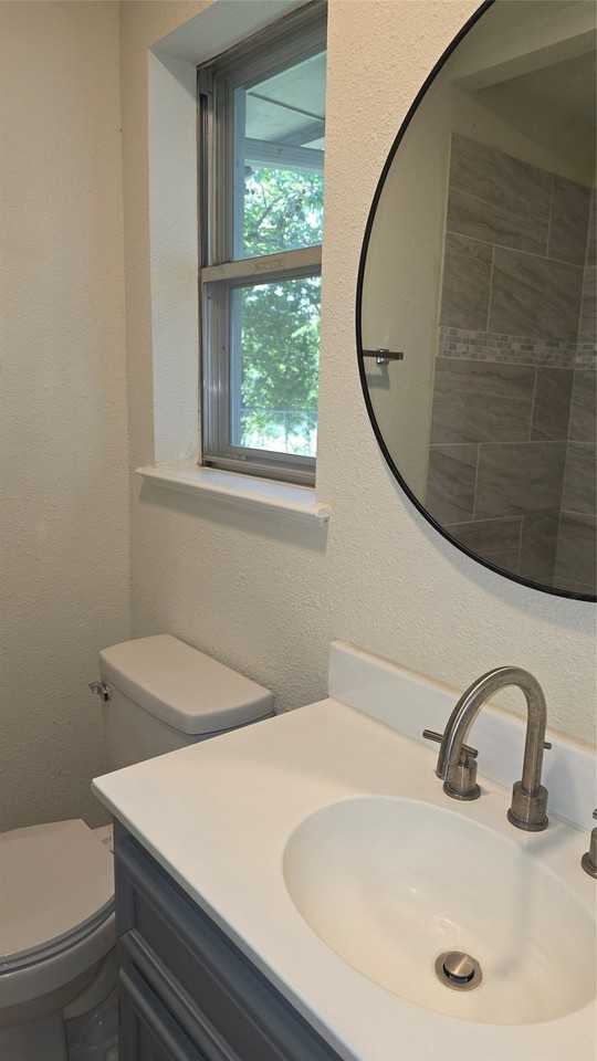 1664 E State Highway 56 - Photo 3 of 18