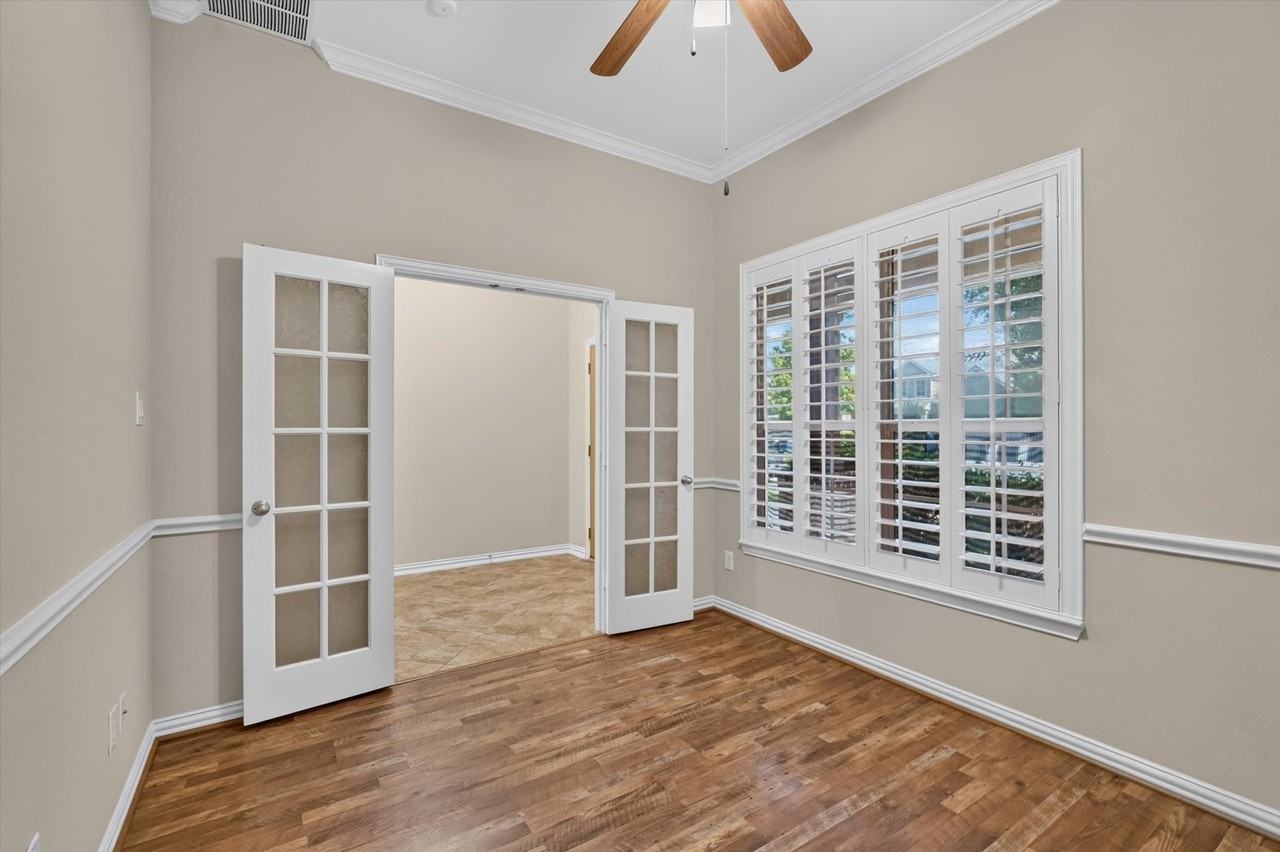 307 Highland Ridge Dr - Photo 2 of 21