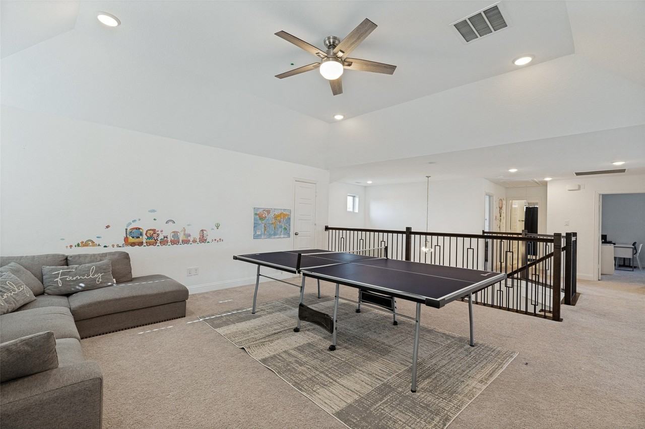 1601 Rain Lily St - Photo 5 of 29