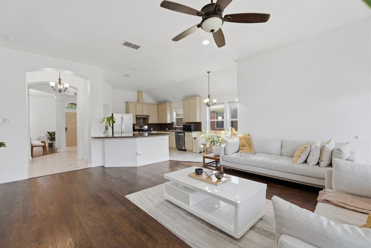 4507 Fox River Trl - Photo 5 of 20