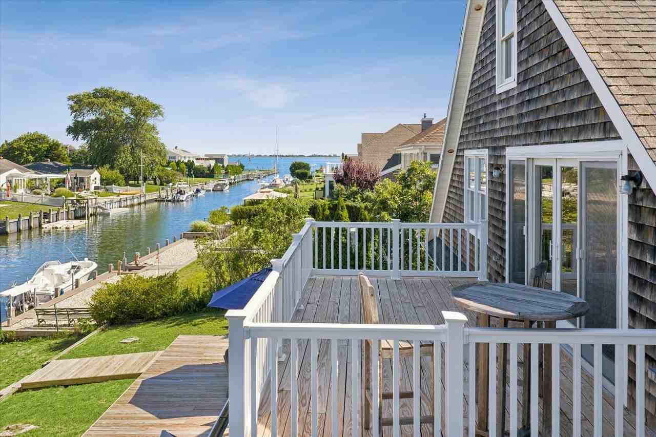 23 Whiting Rd