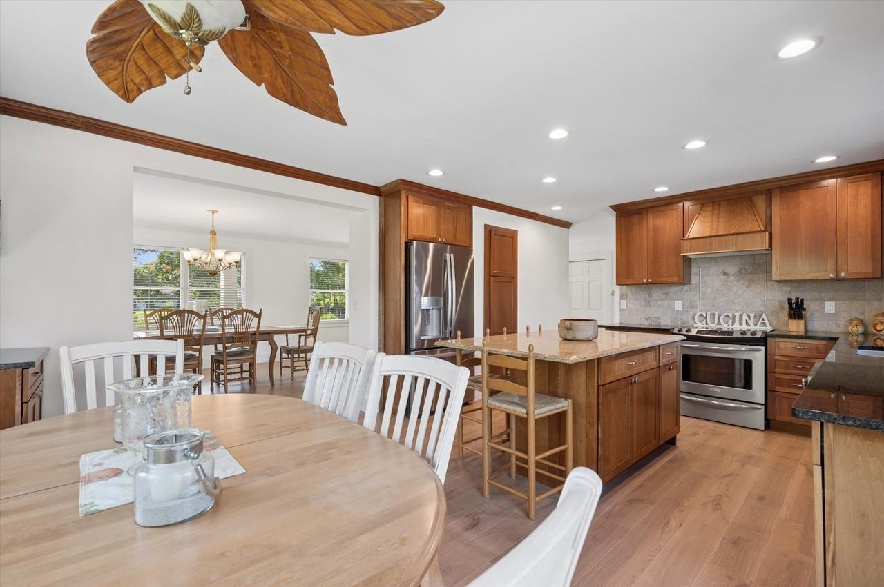 23 Whiting Rd - Photo 6 of 32