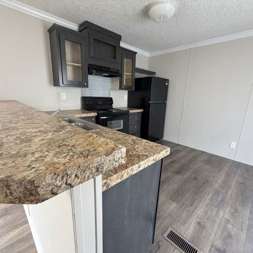 157 Railway Ave - Photo 6 of 18