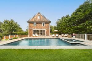 featured image of 93 Redwood Rd