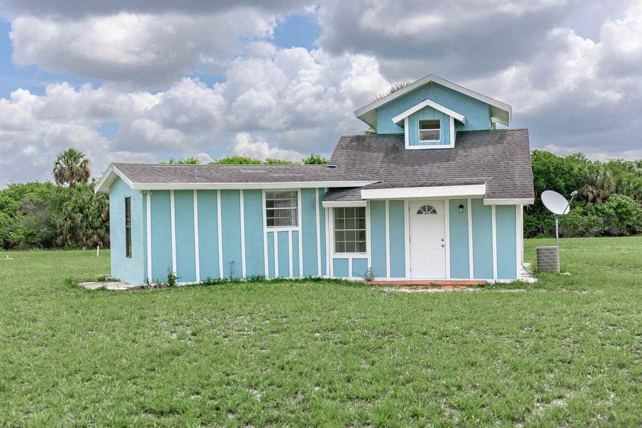 19505 Nw 80th Dr - Photo 2 of 44