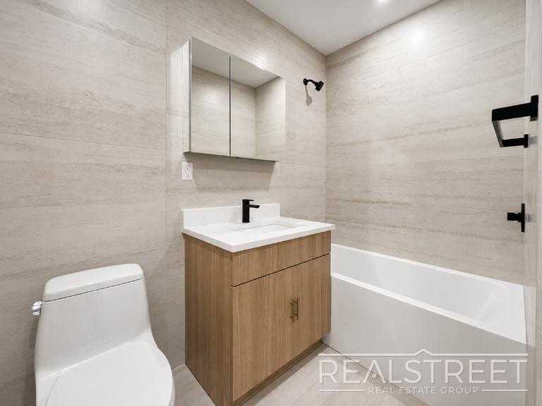 1260 Prospect Pl #3B - Photo 7 of 9