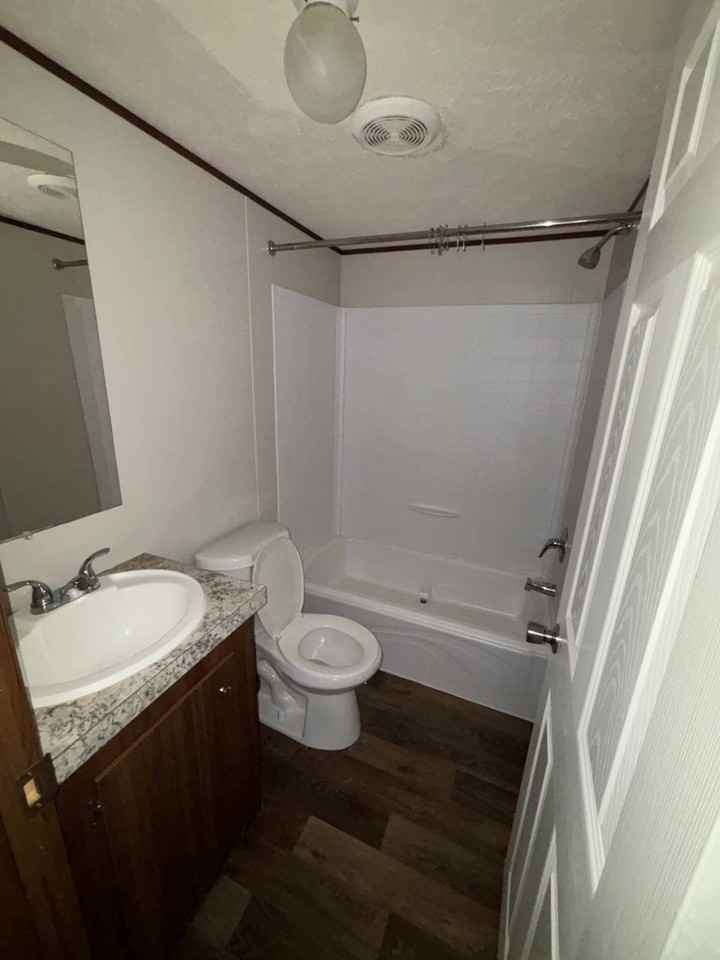 105 Exeter Dr #21 - Photo 5 of 9