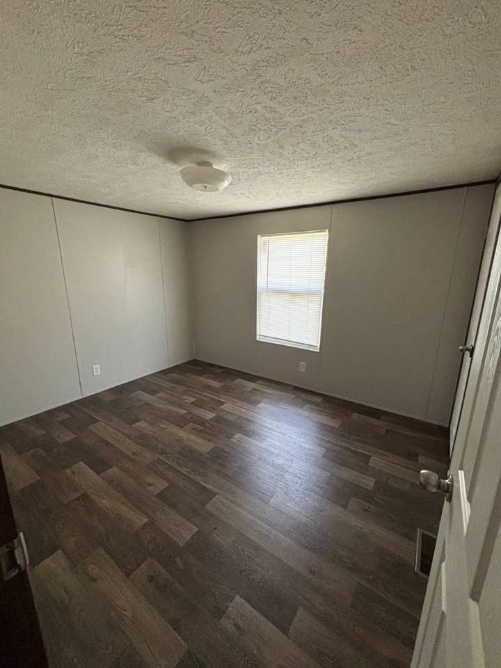 105 Exeter Dr #21 - Photo 6 of 9