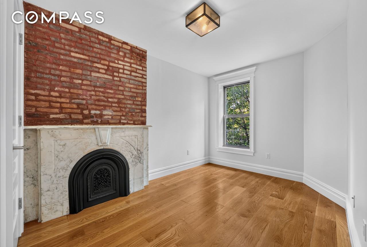 318 Madison St #2 - Photo 6 of 9