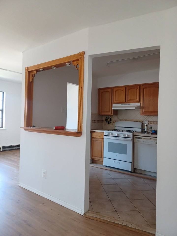 15606 79th St #2 - Photo 3 of 12
