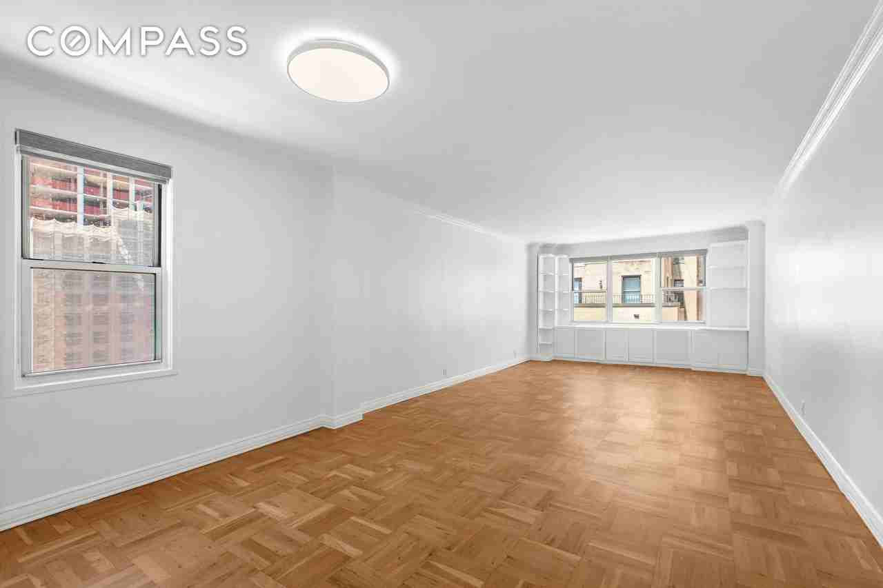 311 E 71st St #12F - Photo 6 of 8
