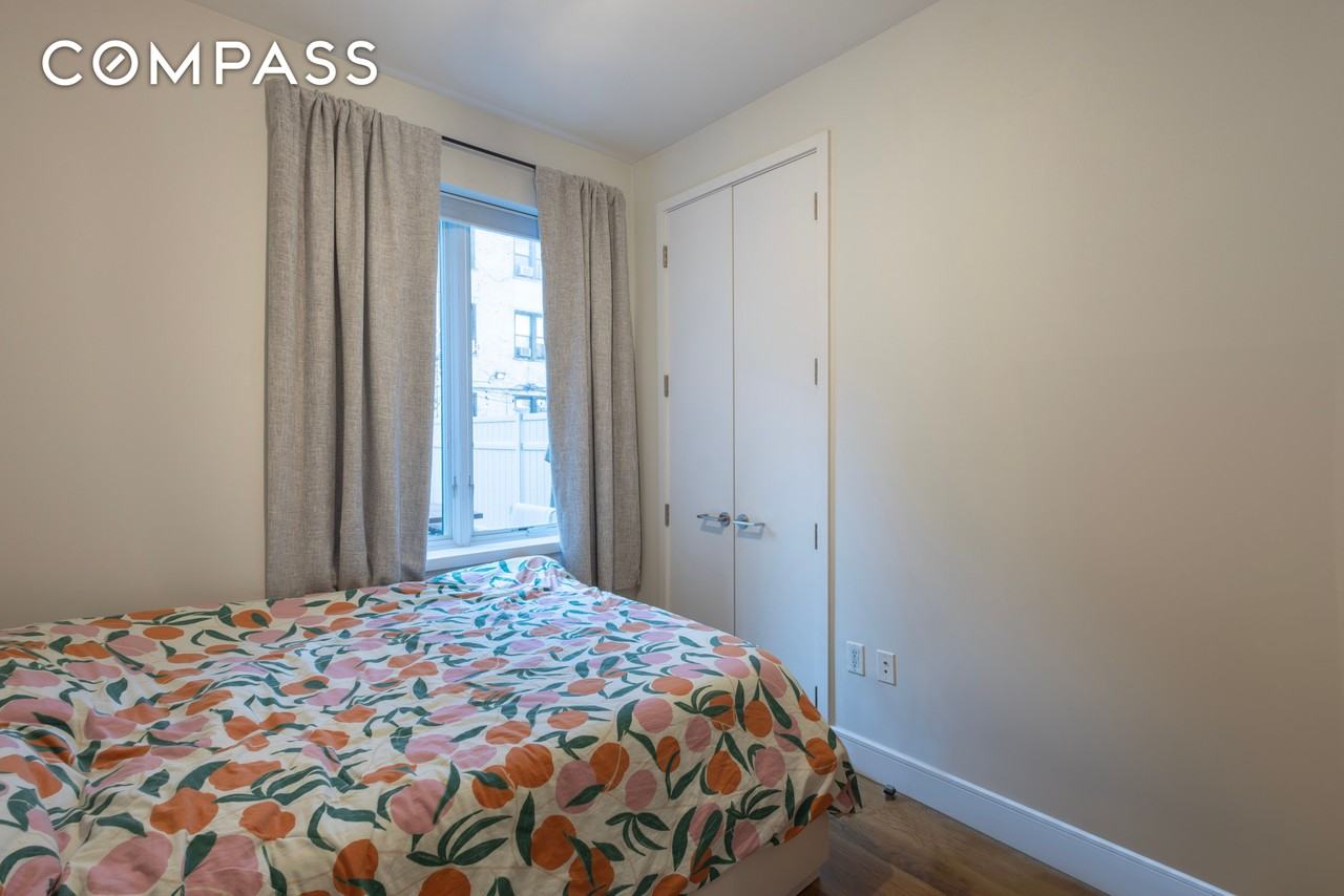 26 E 19th St #1C - Photo 5 of 8