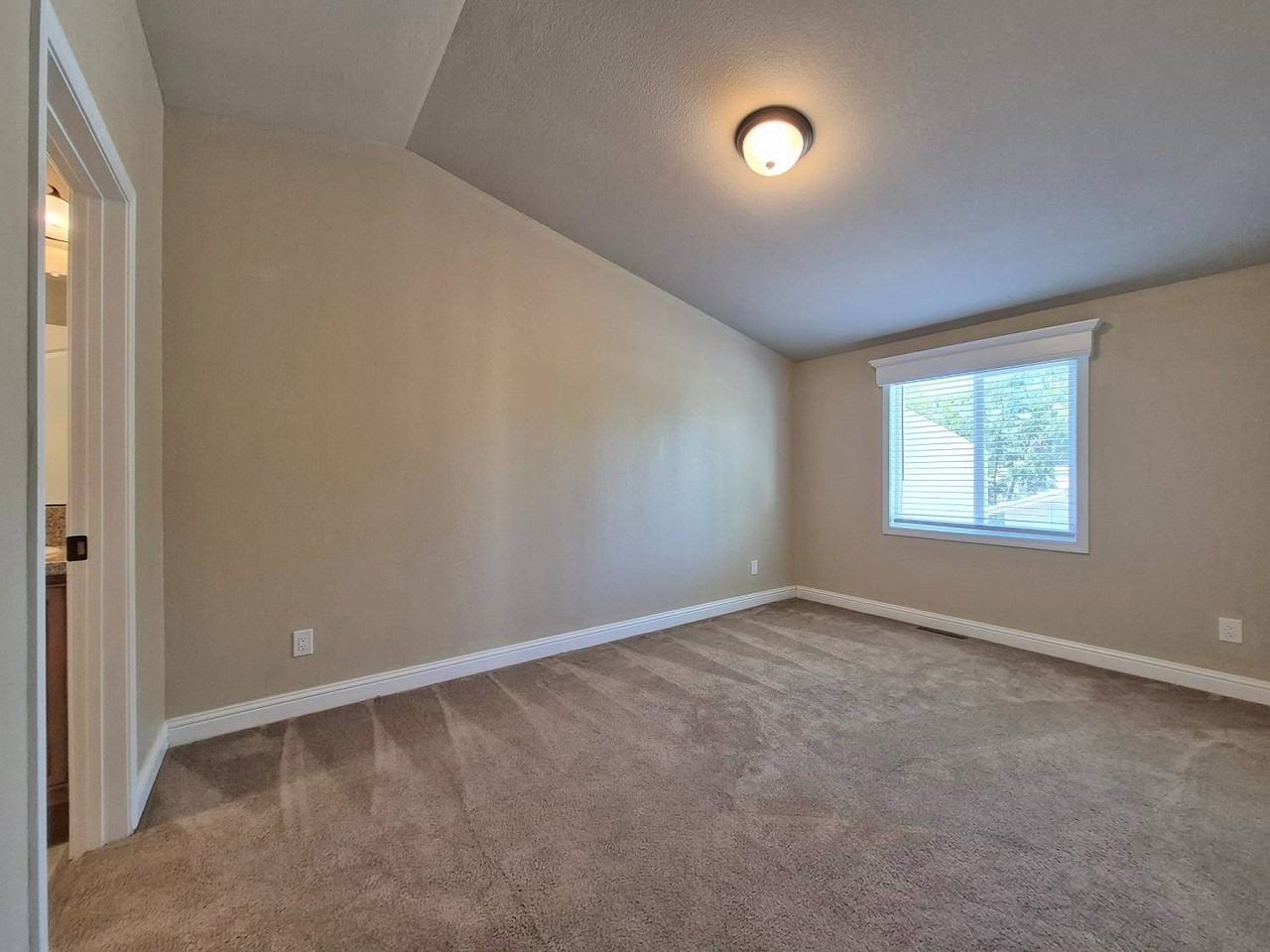 970 Mountain Shadows Blvd #78 - Photo 6 of 14