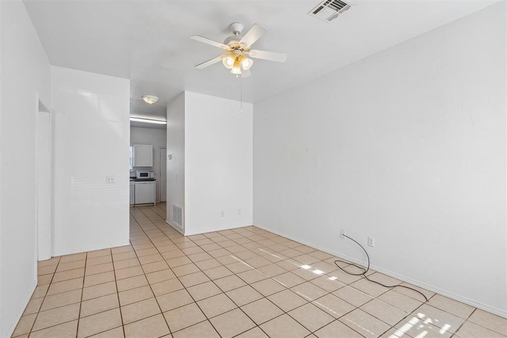 1021 Shady Creek Cir - Photo 4 of 27