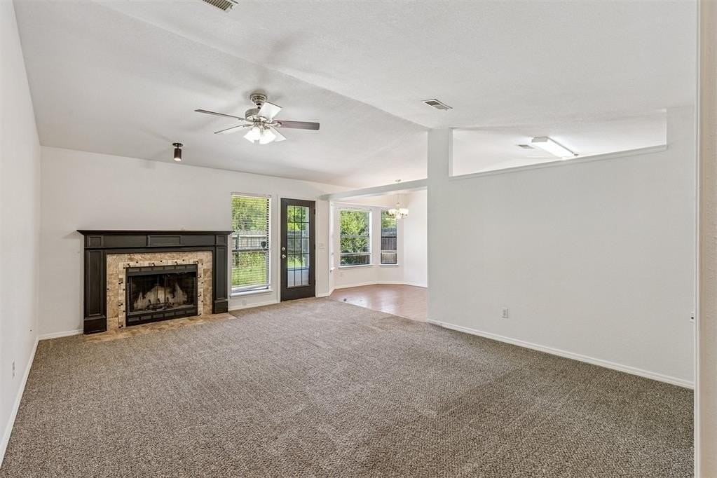 2101 Harbor Dr - Photo 4 of 30
