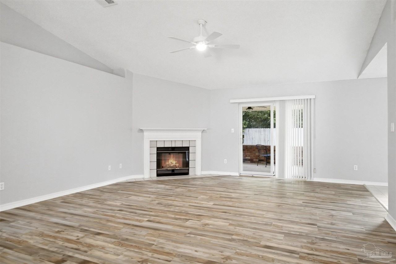 9075 Caribbean Dr - Photo 2 of 20