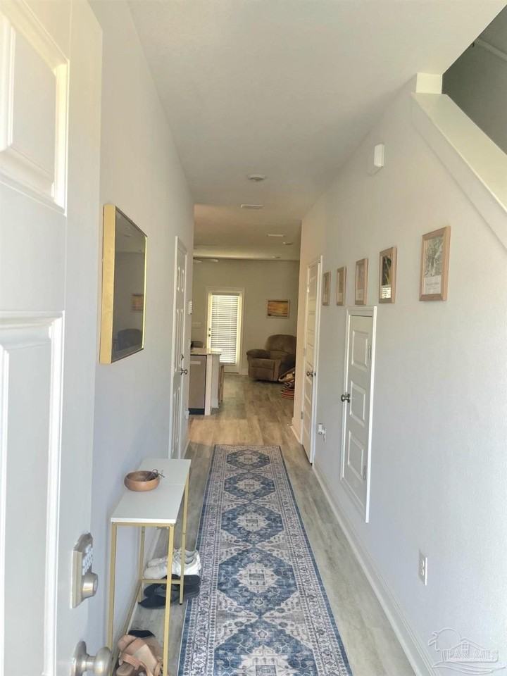 1227 Fairchild Village Dr - Photo 7 of 9