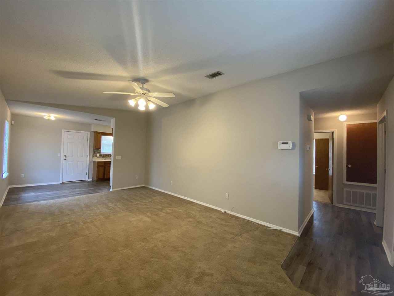 504 Wood Crest Way - Photo 3 of 18