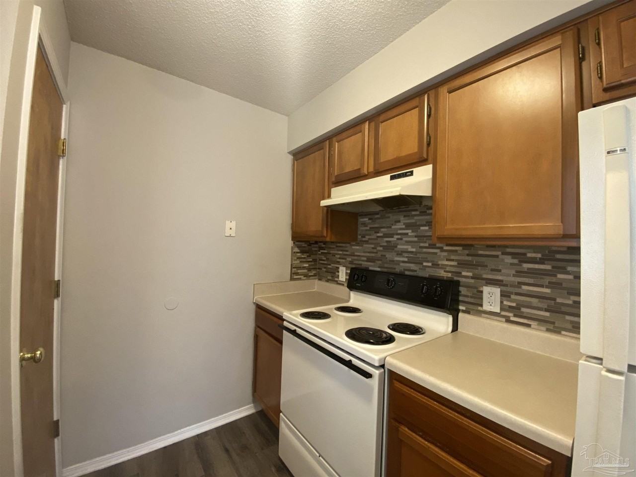504 Wood Crest Way - Photo 7 of 18