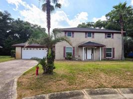 featured image of 7819 Hearthstone Cir