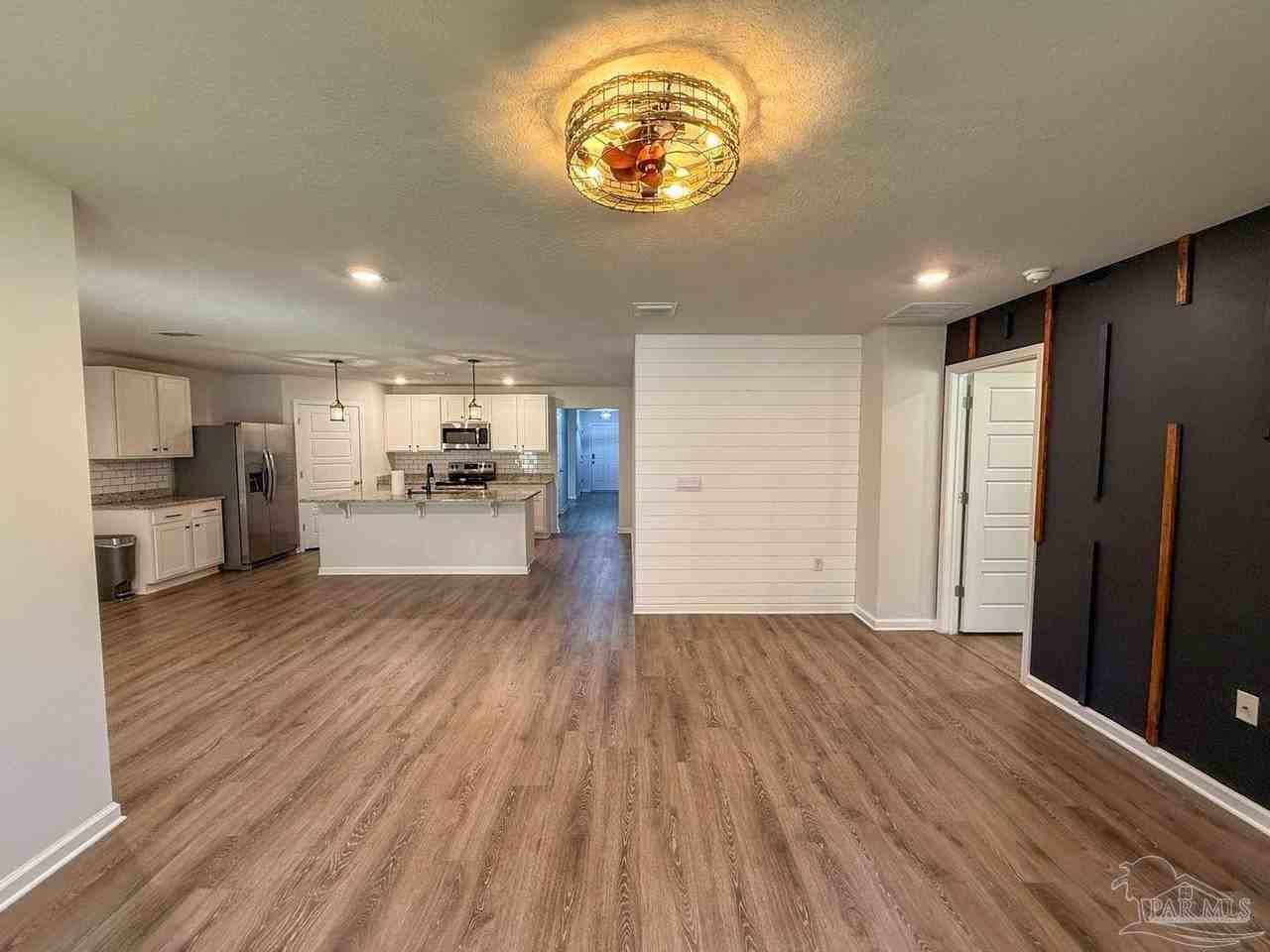 6352 Burrow Ln - Photo 2 of 24